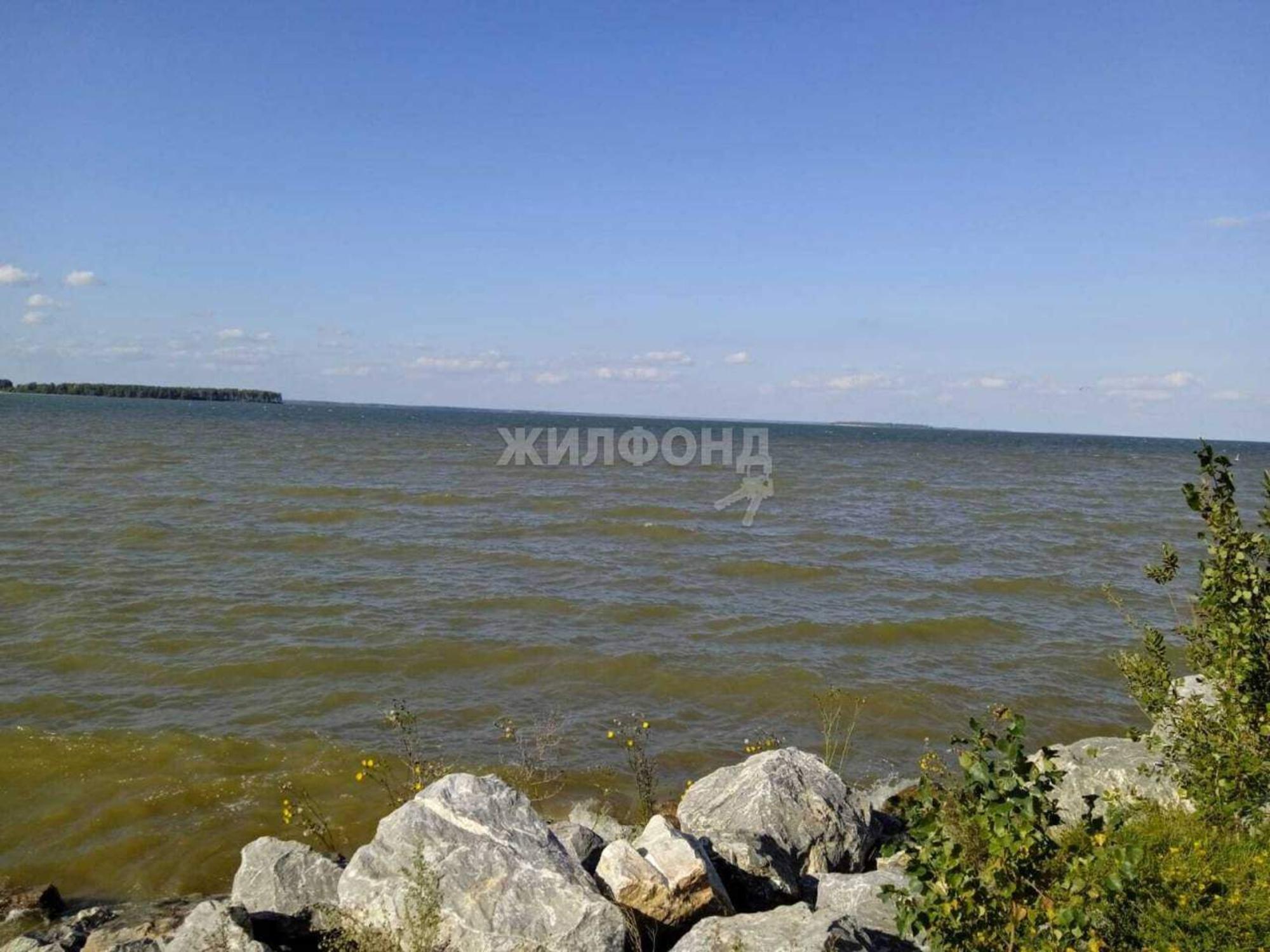 Купить дачу, дом, коттедж за 999 000 рублей на село Быстровка