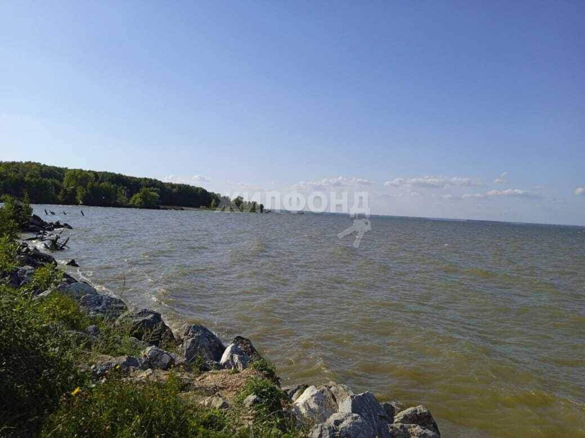 Купить дачу, дом, коттедж за 999 000 рублей на село Быстровка