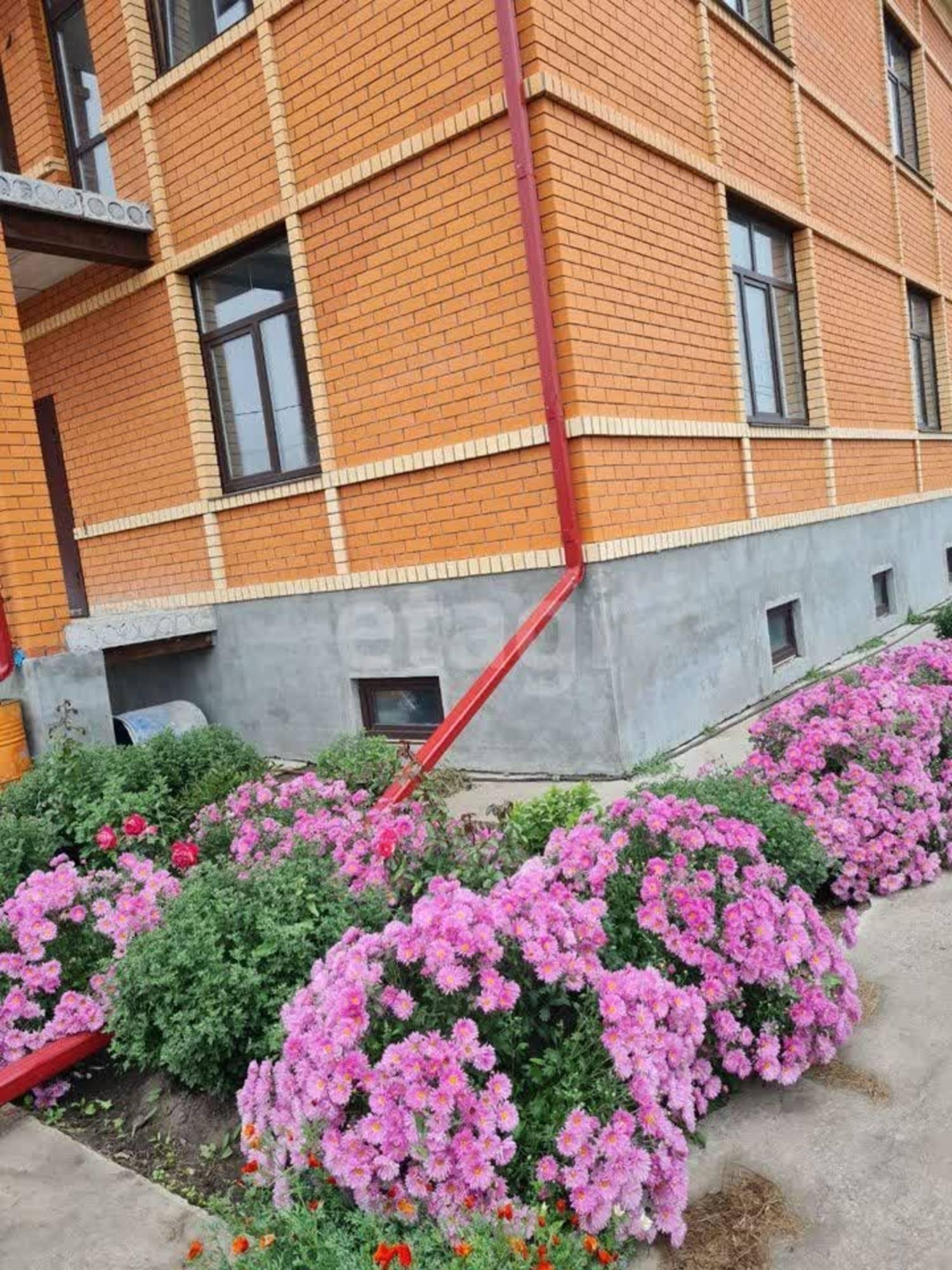 Купить дачу, дом, коттедж за 30 990 000 рублей на Кленовая, 2