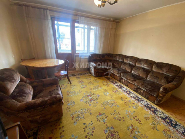 3-комн квартира Советов улица, д.24