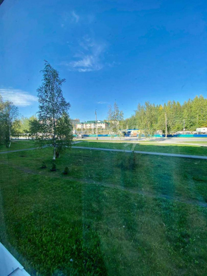 3-комн квартира 12 микрорайон, д.23
