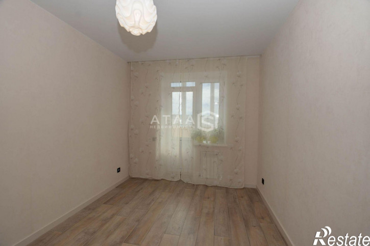 3-комн квартира улица 8 Марта, 31