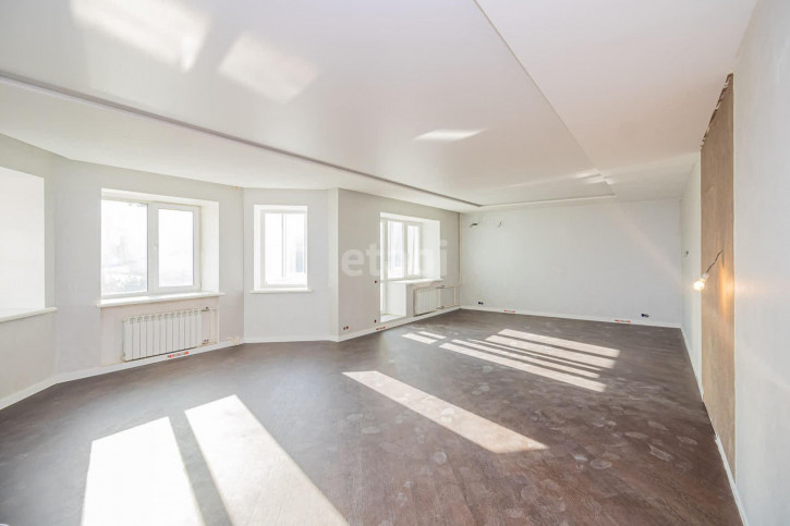 4-комн квартира Грибоедова, 15