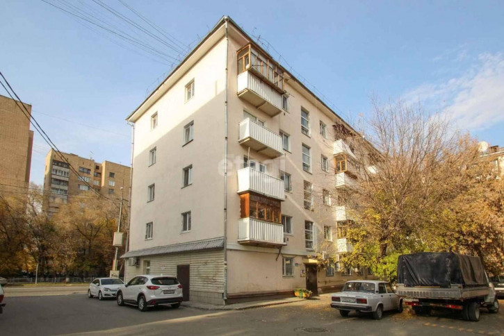 2-комн квартира Советская, 124