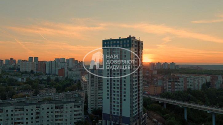 3-комн квартира улица Революции, 2А