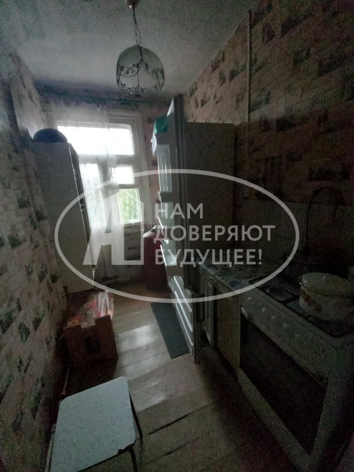 3-комн квартира улица Репина, 6