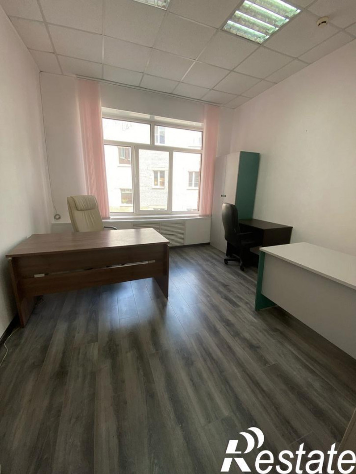 Офис Каляева, 7в