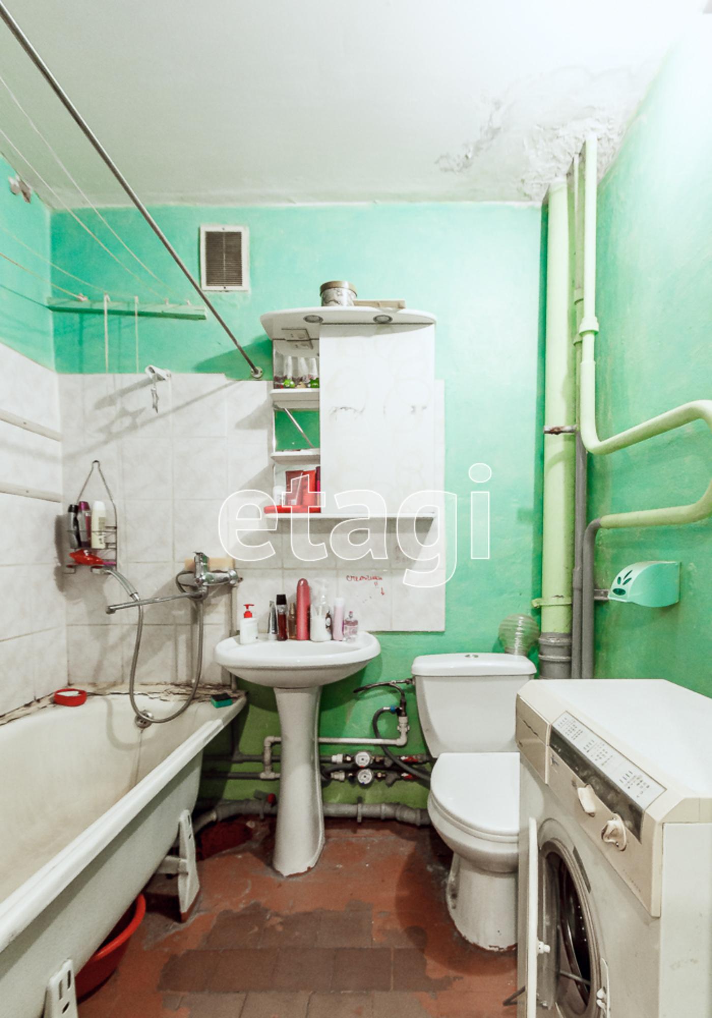 Купить квартиру за 2 190 рублей на улица Добролюбова, 52