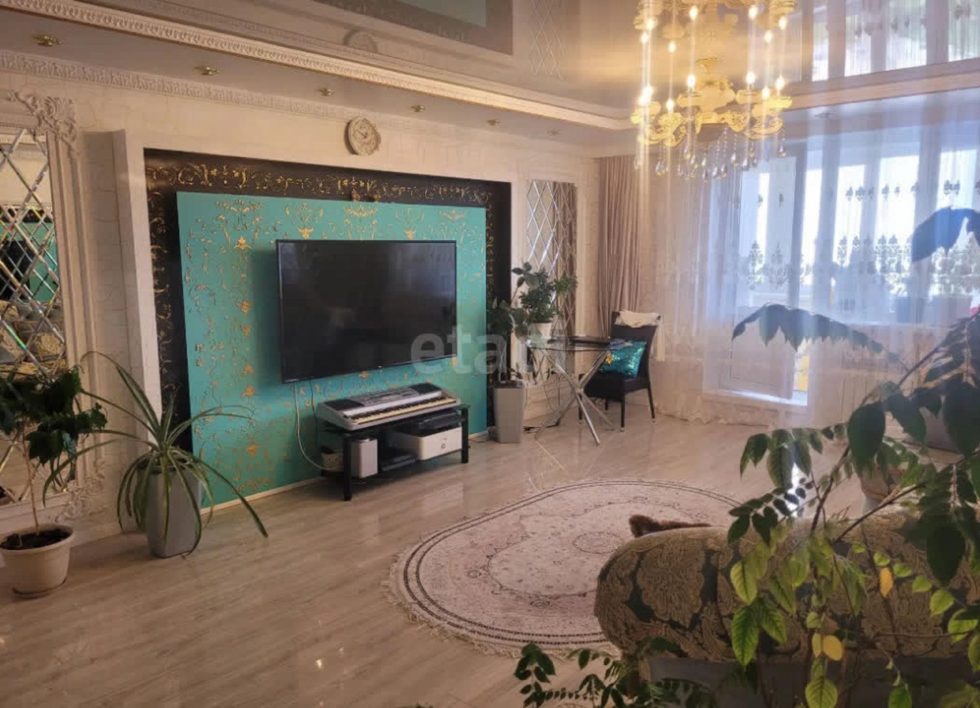 Купить квартиру за 10 500 000 рублей на Билимбаевская, 5
