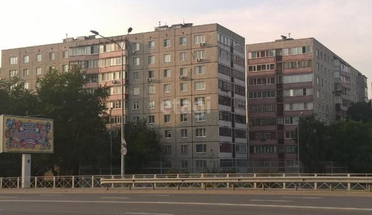 2-комн квартира Республики, 221
