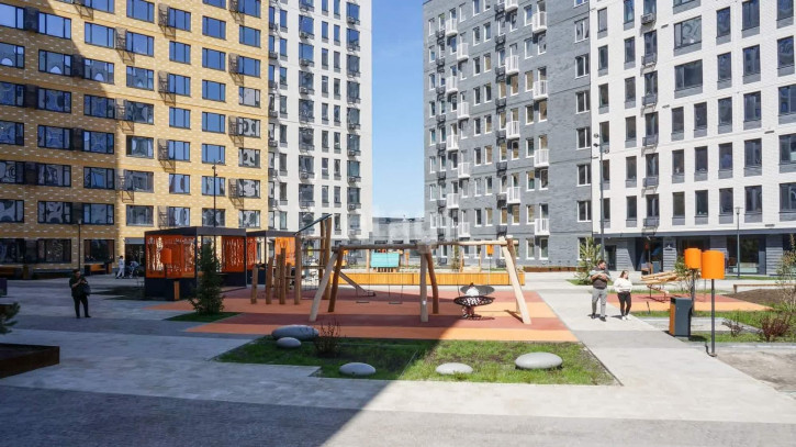 Студия Новоселов, 105