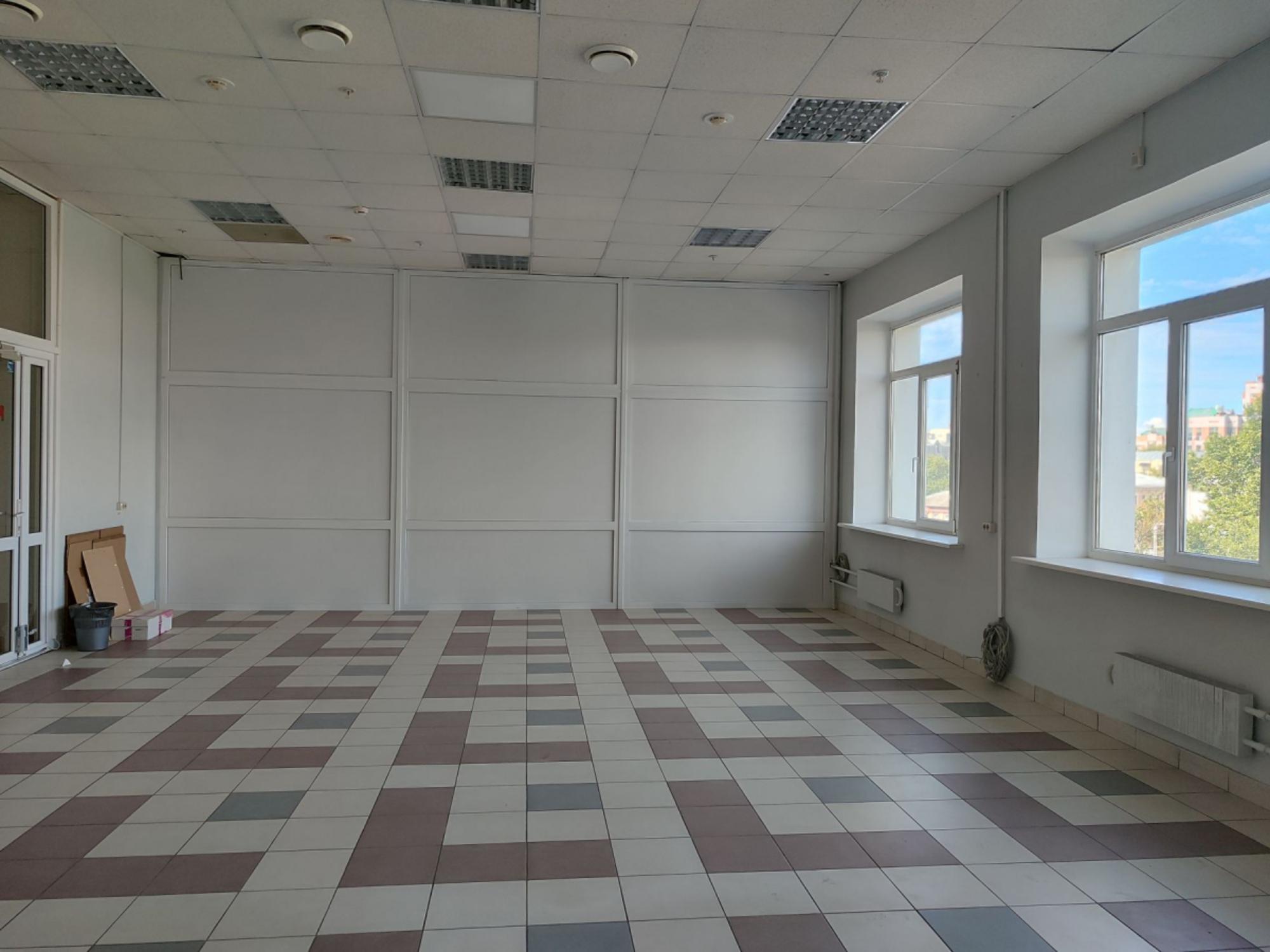 Сдать торговое помещение за 216 000 рублей на ул Ульяновская, 18