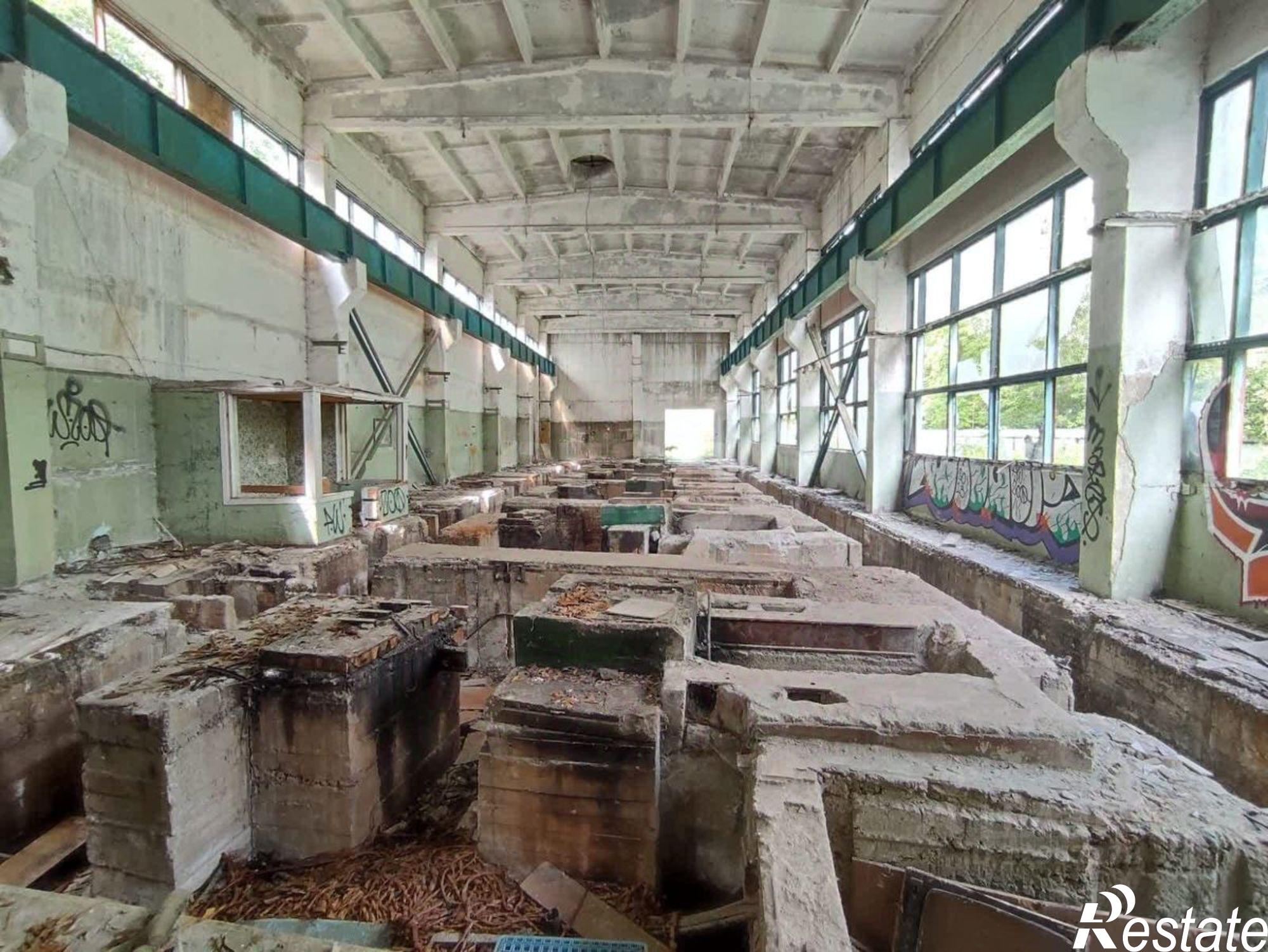 Купить складское помещение за 13 998 600 рублей на улица Калинина, 28