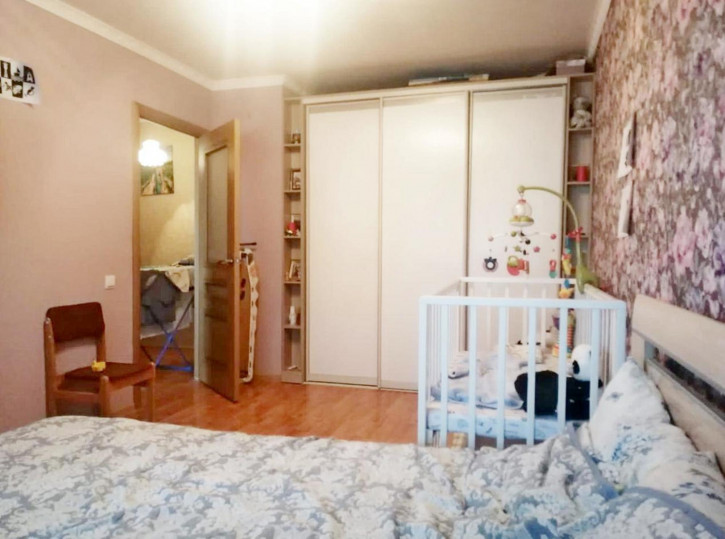1-комн квартира Славы проспект, 21а