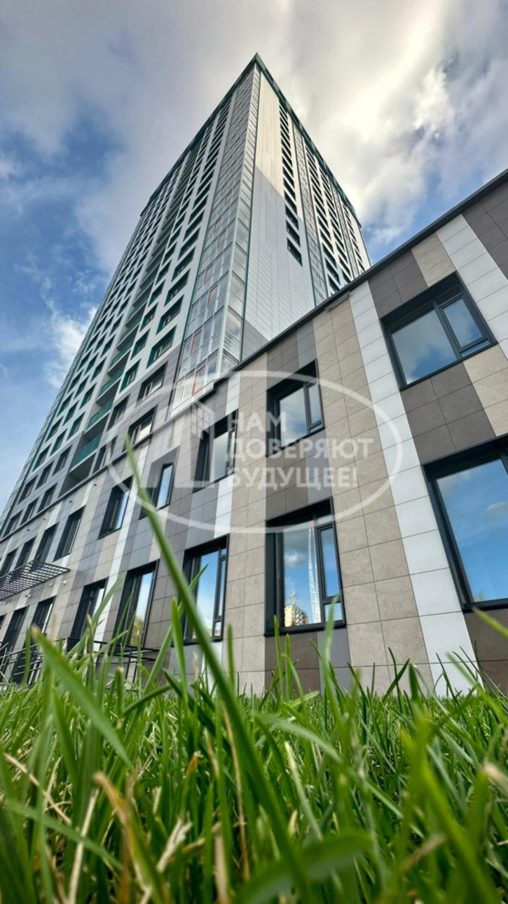 4-комн квартира Весёлая улица, 18