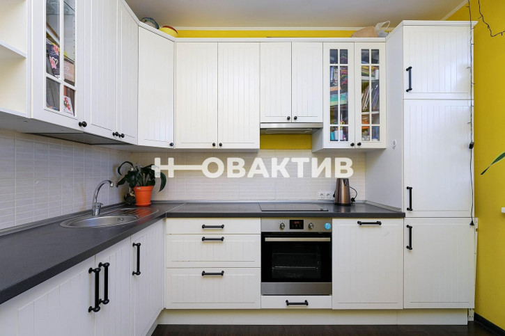 2-комн квартира улица Добролюбова, 152/1