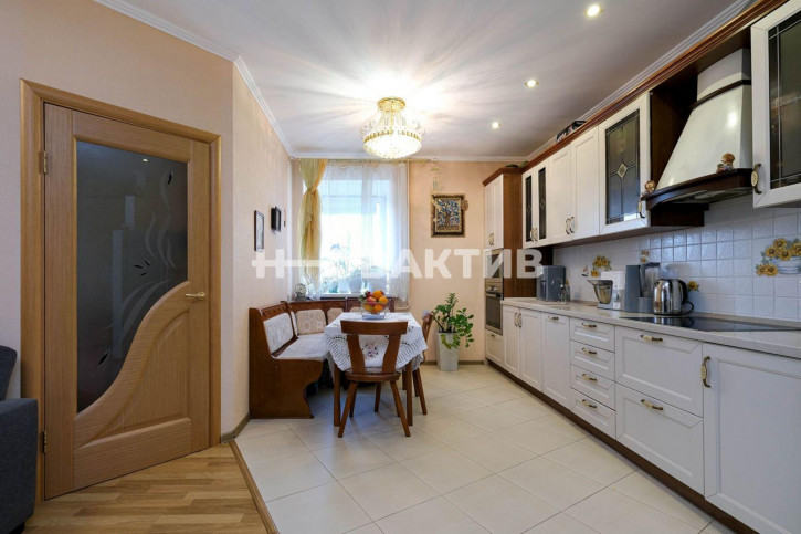 2-комн квартира улица Грибоедова, 34