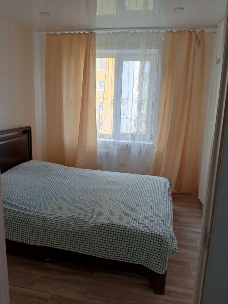 3-комн квартира Крупской, 5