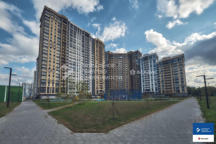 1-комн квартира в новом доме улица Ивана Земнухова, 3