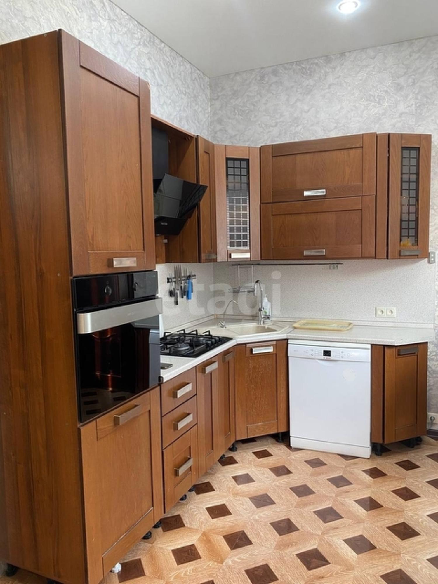 Купить дачу, дом, коттедж за 17 900 000 рублей на 1-ая Озёрная