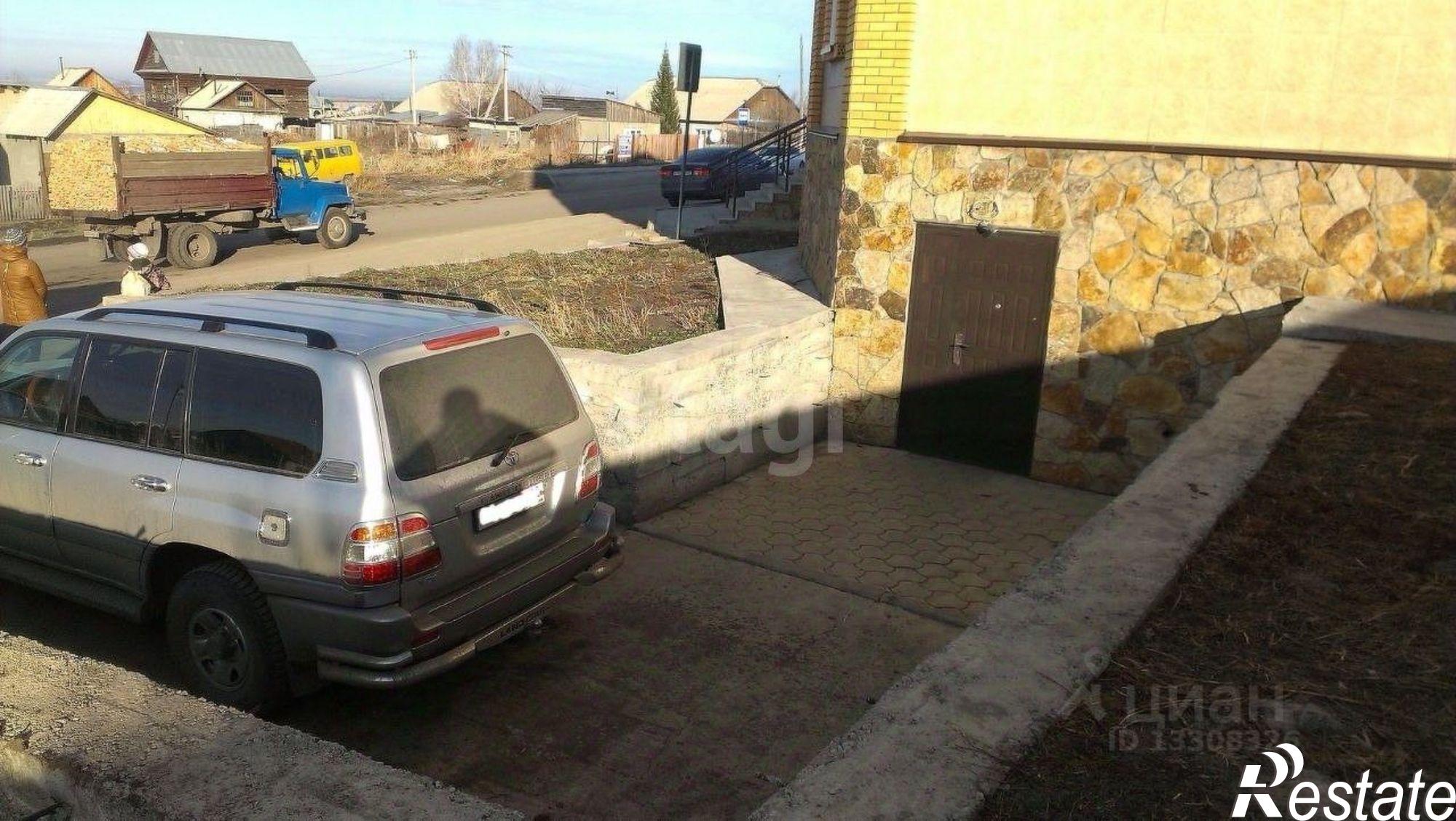 Купить торговое помещение за 41 987 500 рублей на Демидовская улица, 29