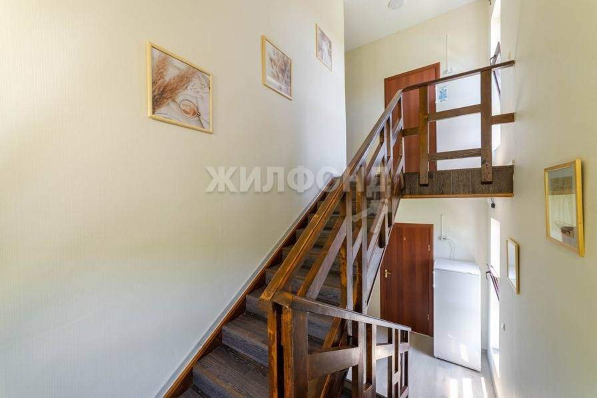 Купить дачу, дом, коттедж за 40 000 000 рублей на Араратская улица, д.2/9