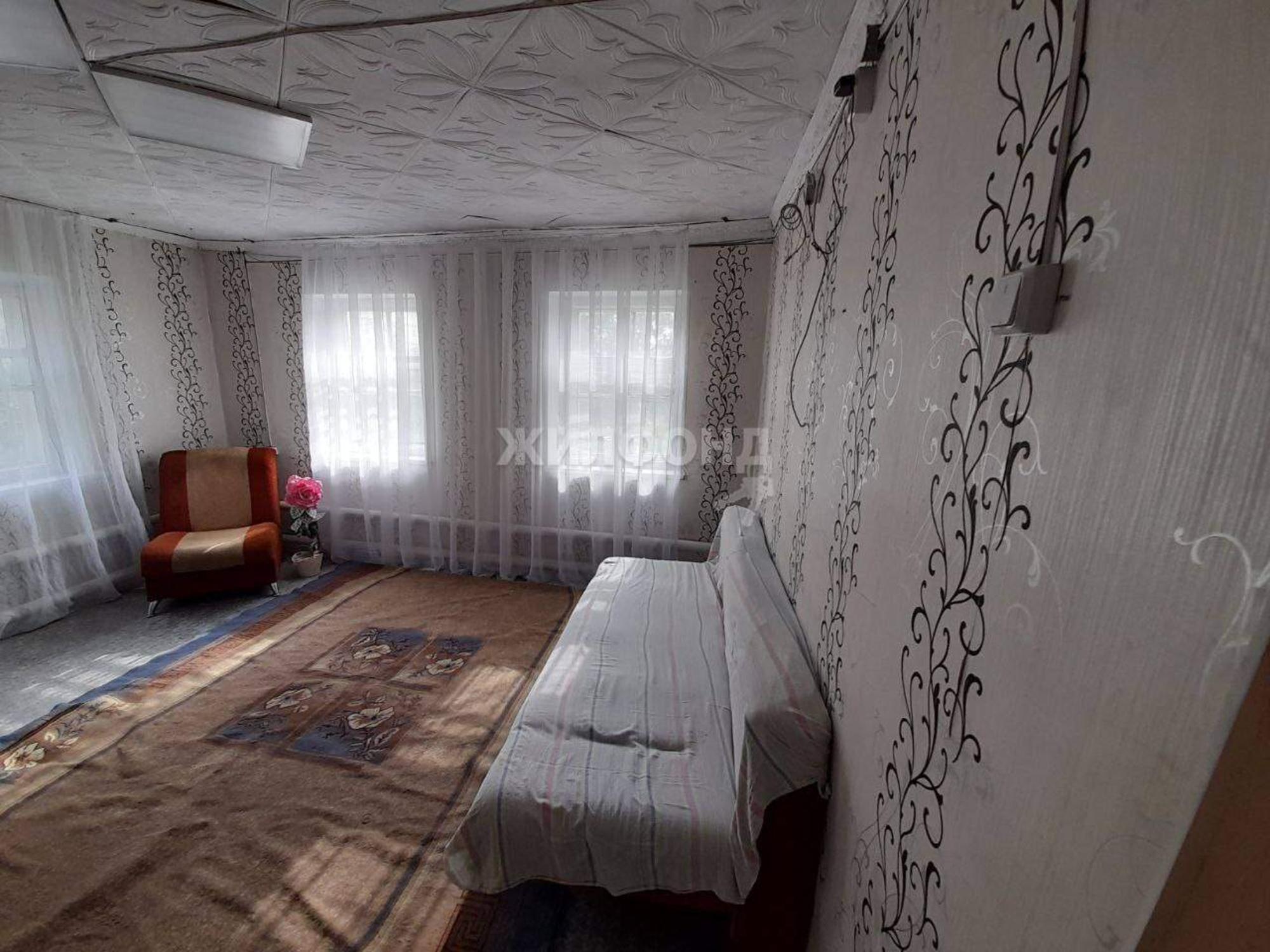 Купить дачу, дом, коттедж за 2 400 000 рублей на Кузбасская улица