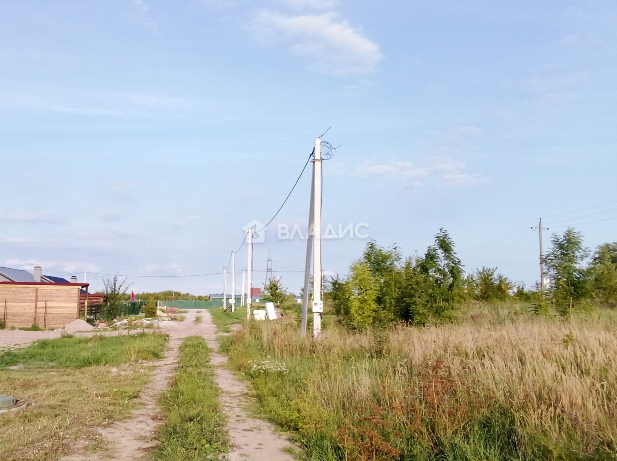 Купить землю, земельный участок за 750 000 рублей на посёлок Луговое