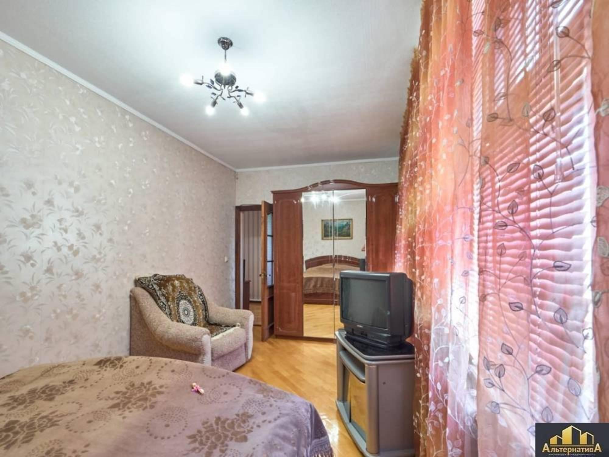 Купить дачу, дом, коттедж за 15 000 000 рублей на Солнечная ул.