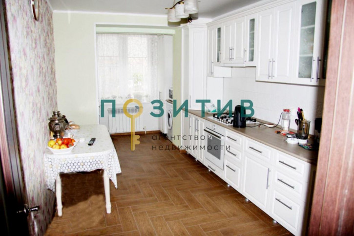 2-комн квартира Новоселов ул