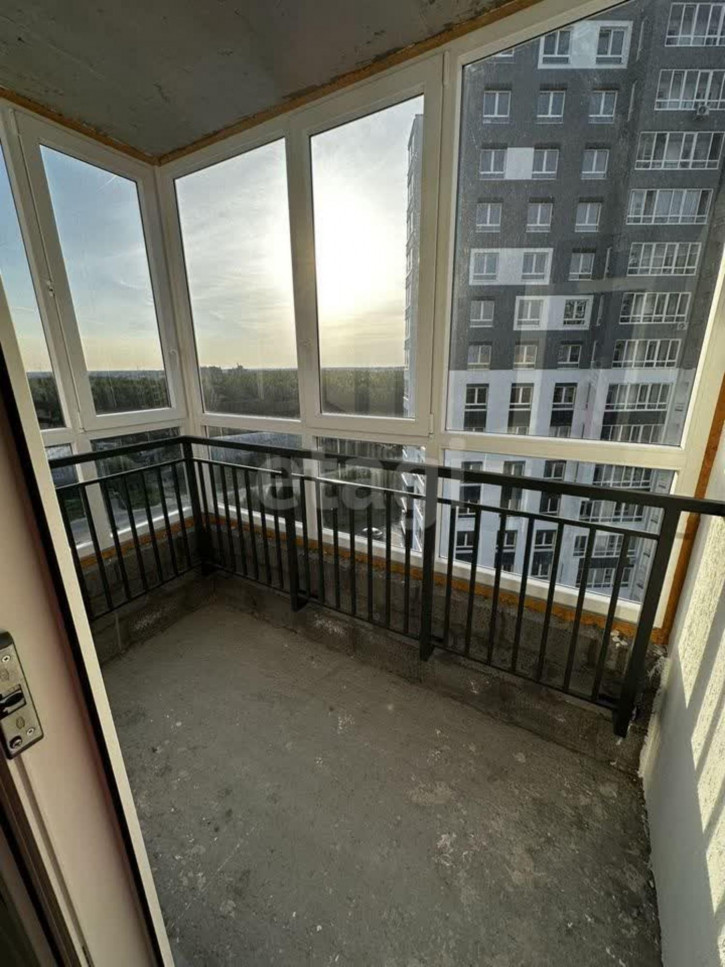 1-комн квартира Сергея Джанбровского, 7
