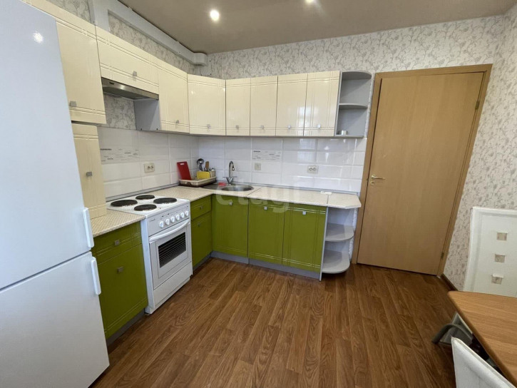 2-комн квартира Пермякова, 65