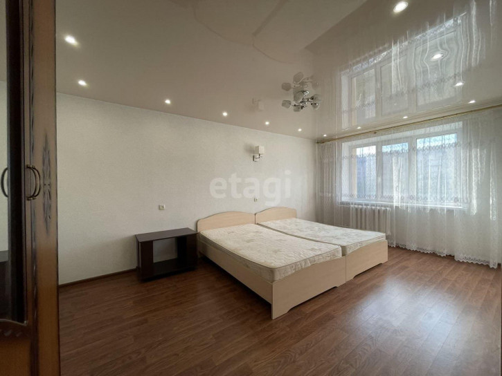 2-комн квартира Пермякова, 65