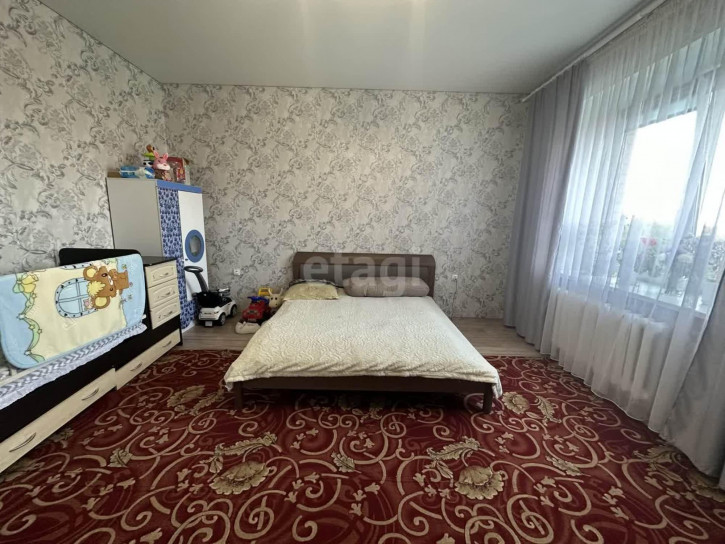 3-комн квартира Избышева, 8