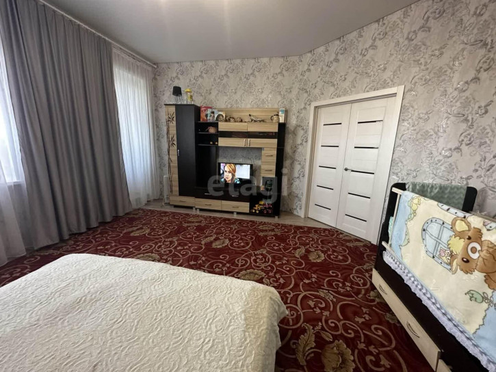 3-комн квартира Избышева, 8