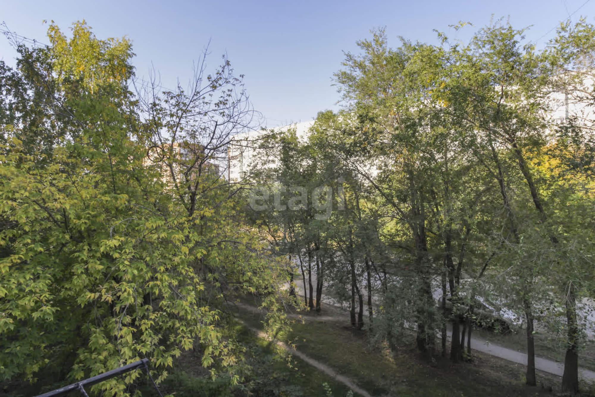 Купить квартиру за 4 300 000 рублей на Комкова, 3
