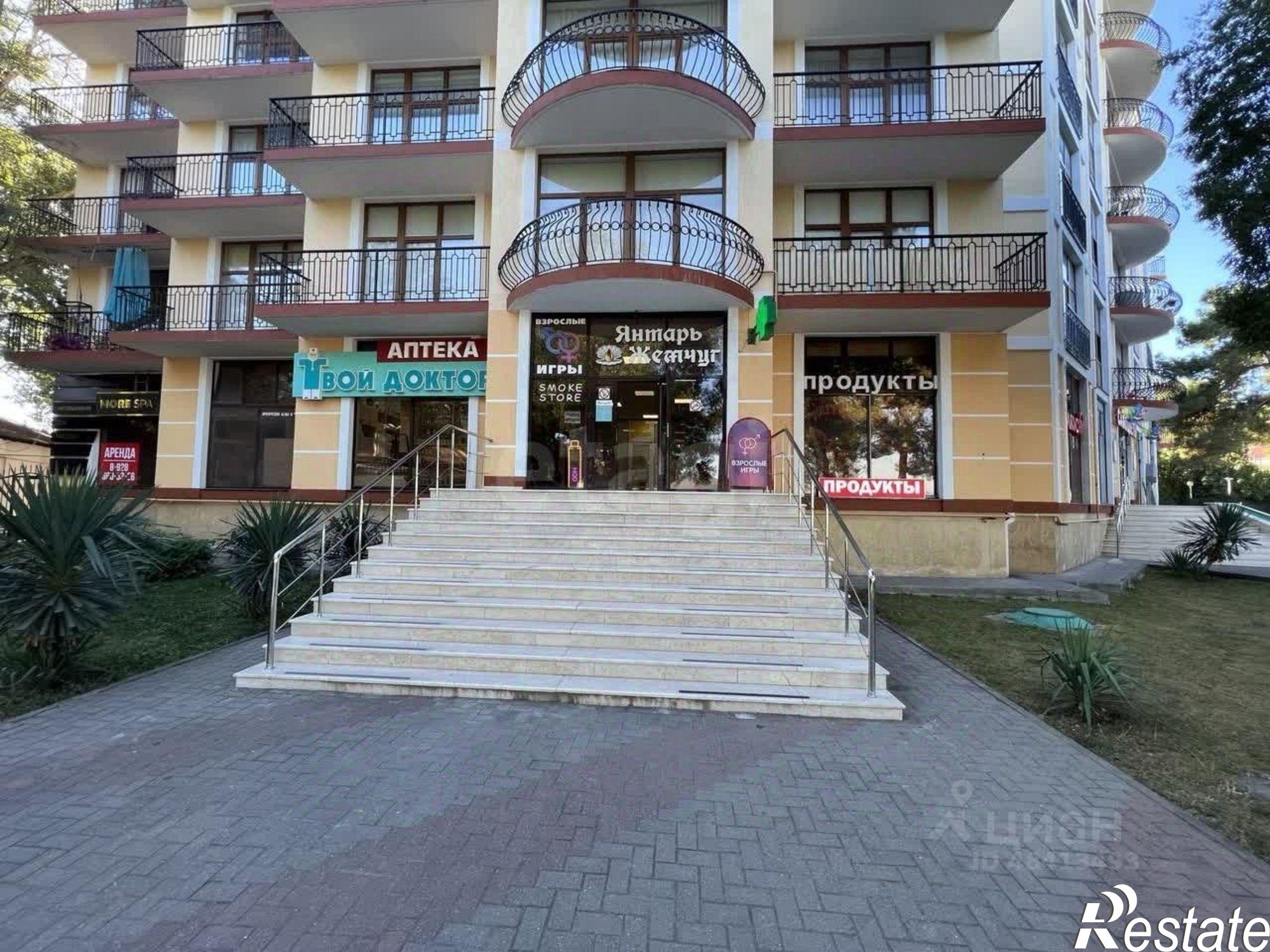 Купить торговое помещение за 16 965 400 рублей на Революционная улица, 21