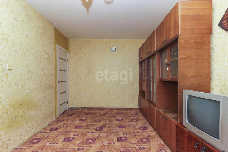 2-комн квартира Комкова, 3