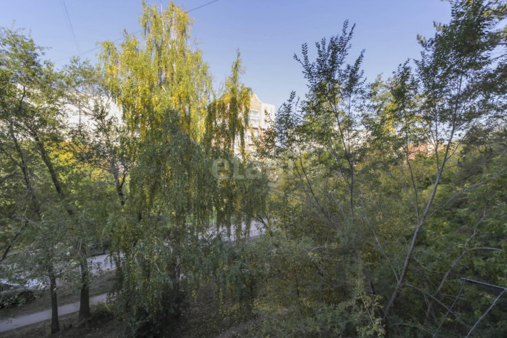 2-комн квартира Комкова, 3