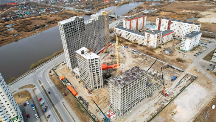 3-комн квартира в новом доме Лесопарковая, 1/2