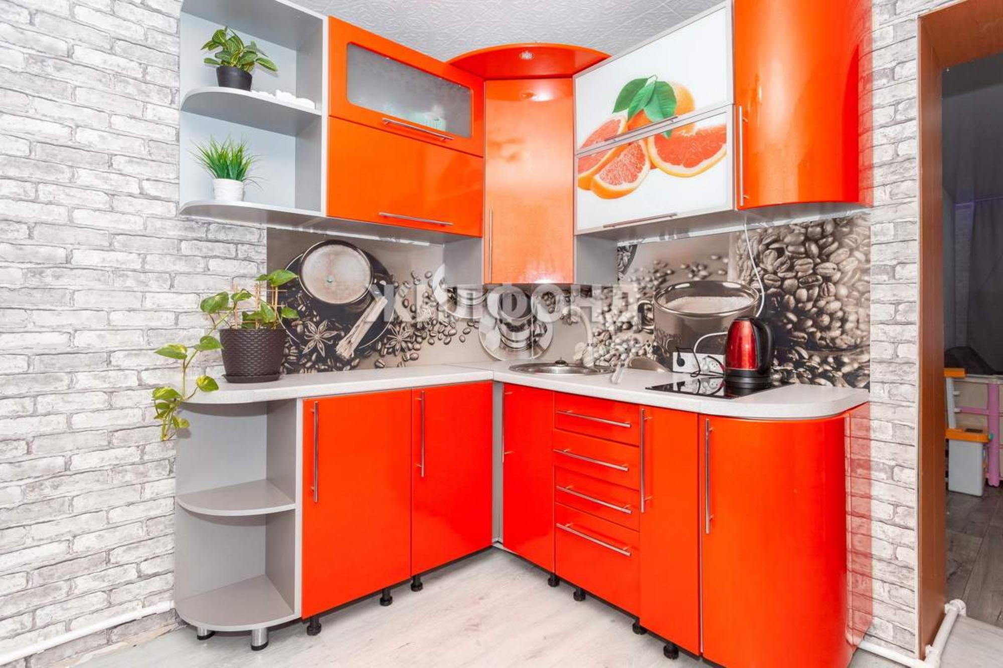Купить дачу, дом, коттедж за 1 900 000 рублей на Центральная улица
