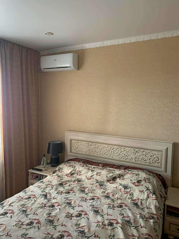 3-комн квартира Буденного улица, 6