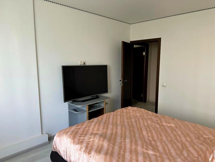 3-комн квартира Есенина улица, 50Б