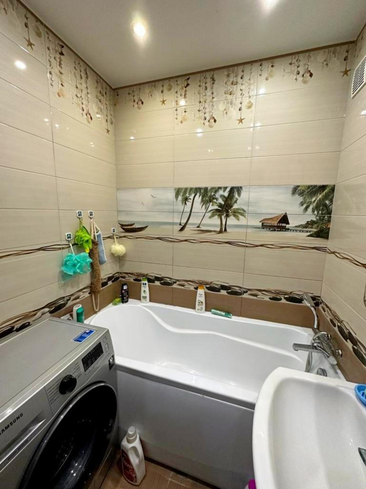 3-комн квартира Есенина улица, 50Б