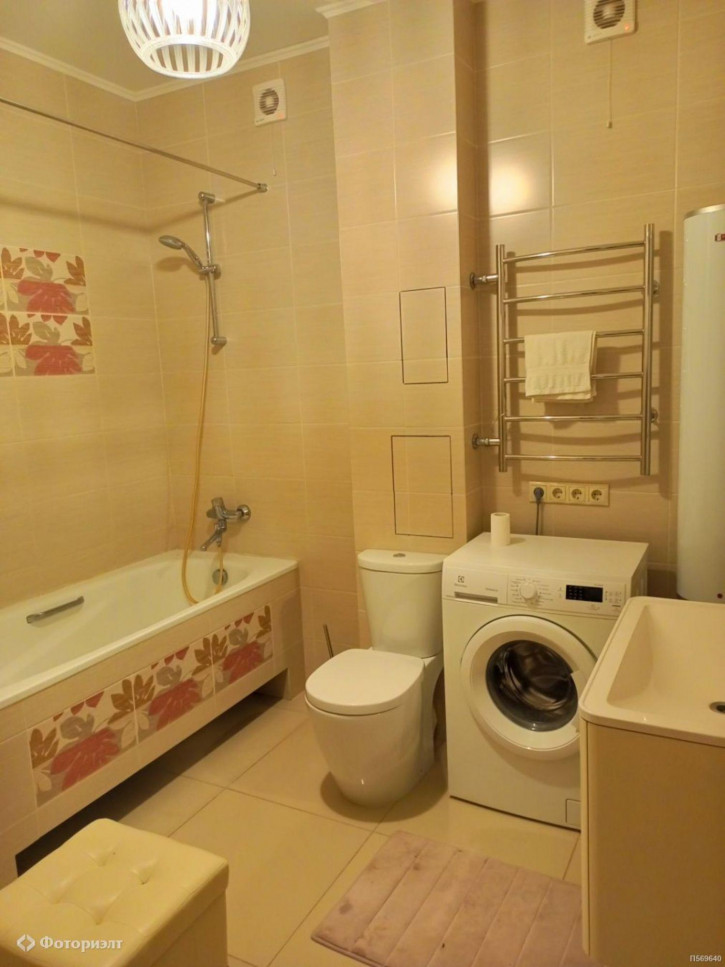 2-комн квартира Космонавтов наб, 1