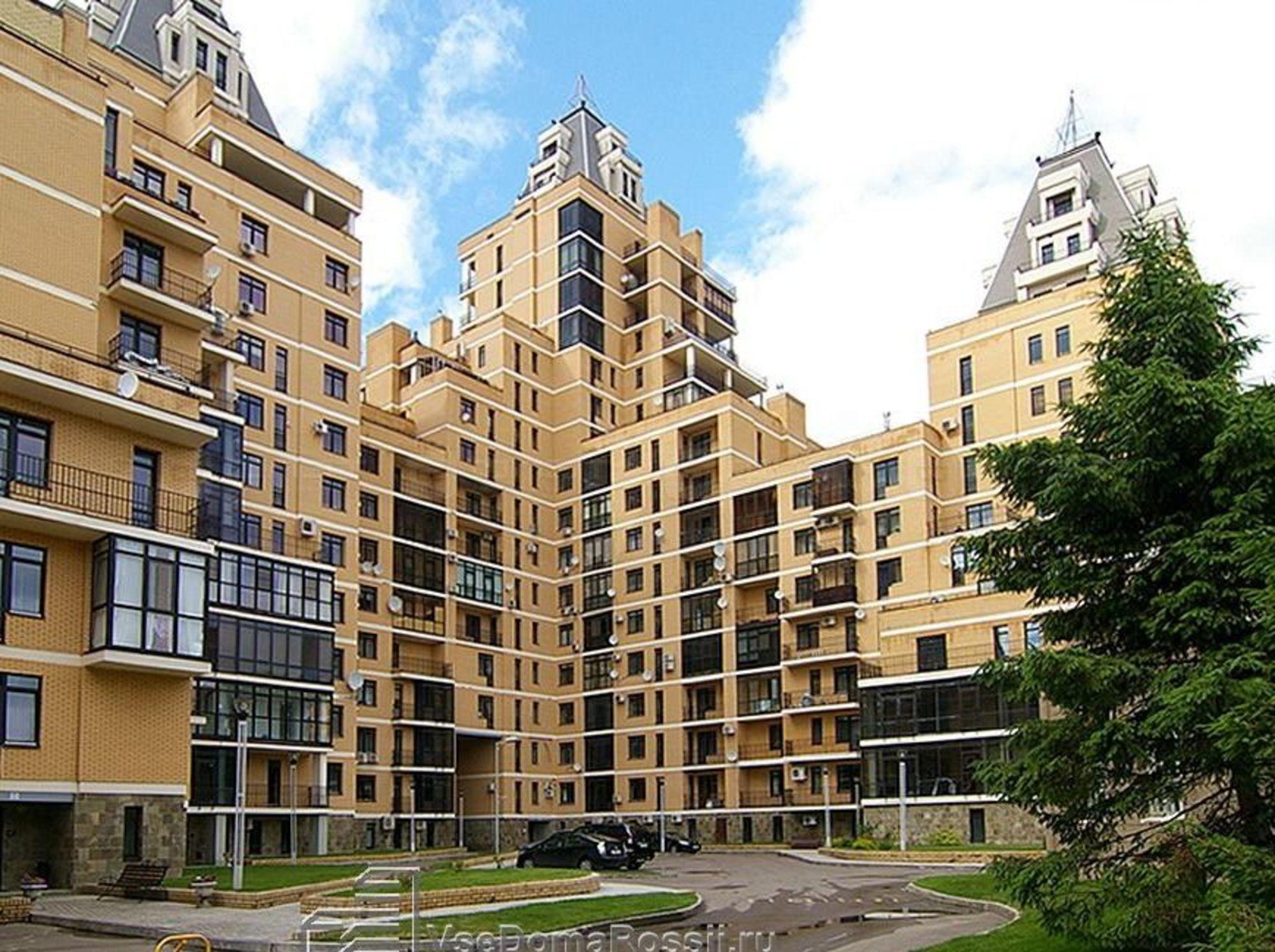 Купить квартиру за 45 000 000 рублей на ул. Толстого, дом 14а