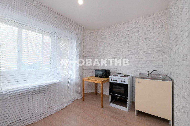 1-комн квартира улица Петухова, 97