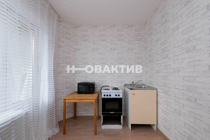 1-комн квартира улица Петухова, 97