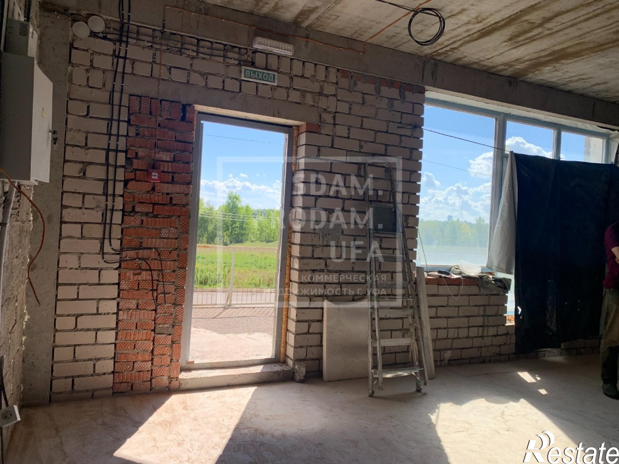 Купить торговое помещение за 4 040 000 рублей на Центральная улица, д.56/2