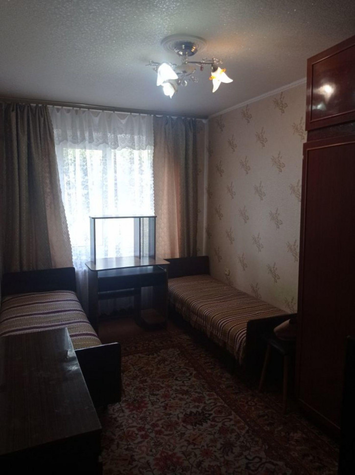 3-комн квартира Гайдара ул, 8